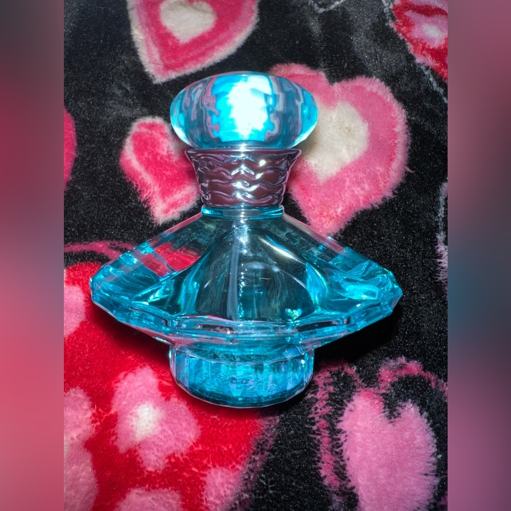 Curios Britney Spears perfume